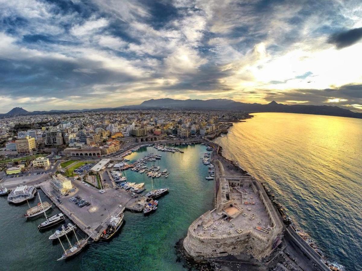 Korai Suites By Good Life Heraklion Exterior foto